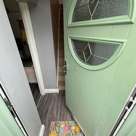Glan-Yr-Afon Cottage Two Bedrooms Sennybridge Экстерьер фото