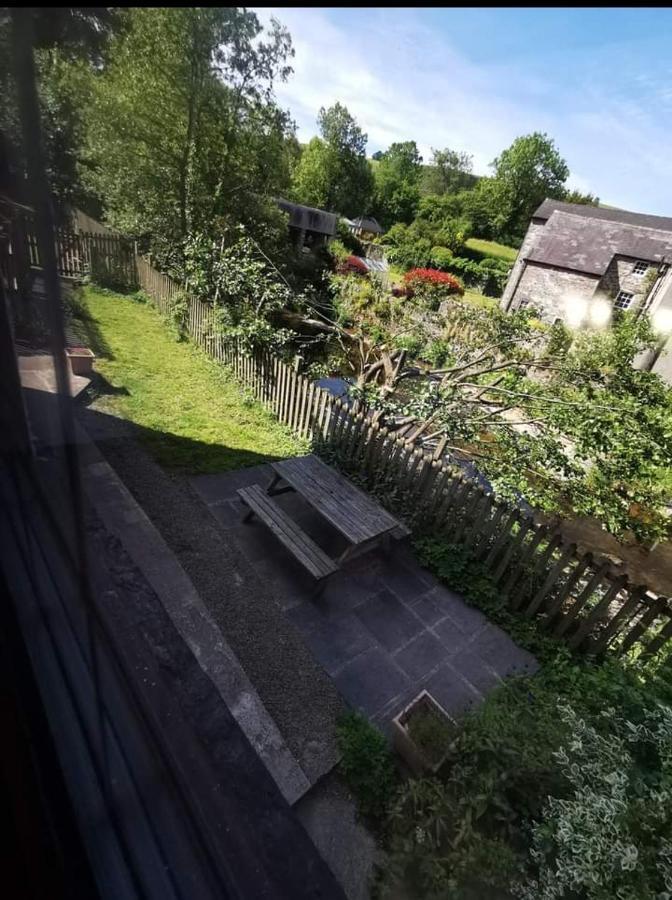 Glan-Yr-Afon Cottage Two Bedrooms Sennybridge Экстерьер фото